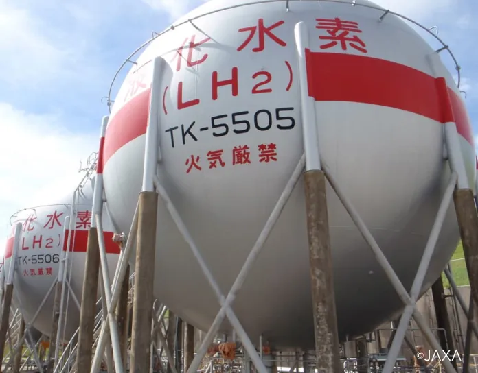 液化水素貯蔵のタンク