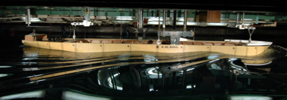 抵抗・自航試験（Resistance test、Self propulsion test）