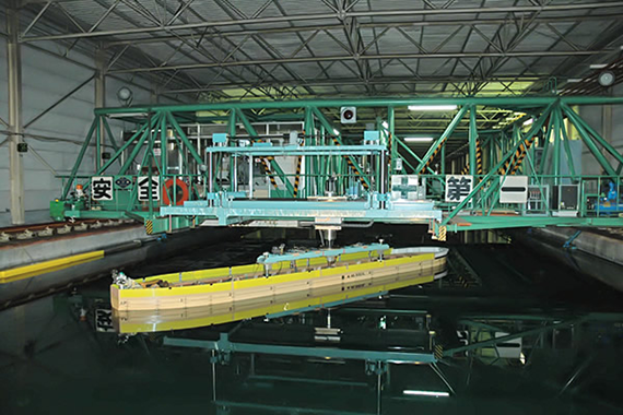 PMM試験機（Planar Motion Mechanism (PMM) test setup）