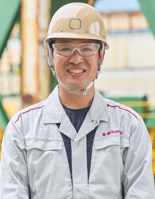 検査総括部非破壊検査業務の先輩社員の写真