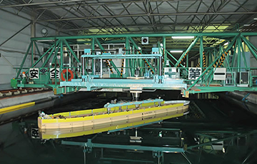 水槽試験 明石船型研究所