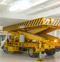 リフターカー（格納時）