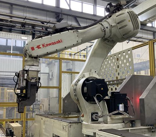 鍛造工場におけるロボットの活用