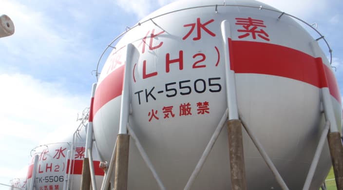 ロケット用液化水素タンク建設の写真