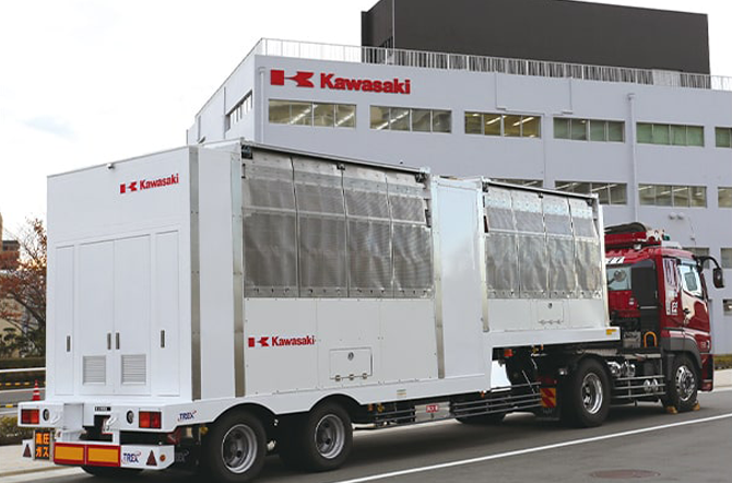 複合容器搭載圧縮水素トレーラ